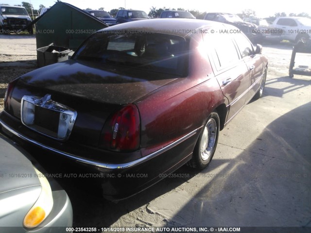 1LNHM81W2YY770864 - 2000 LINCOLN TOWN CAR EXECUTIVE BURGUNDY photo 4
