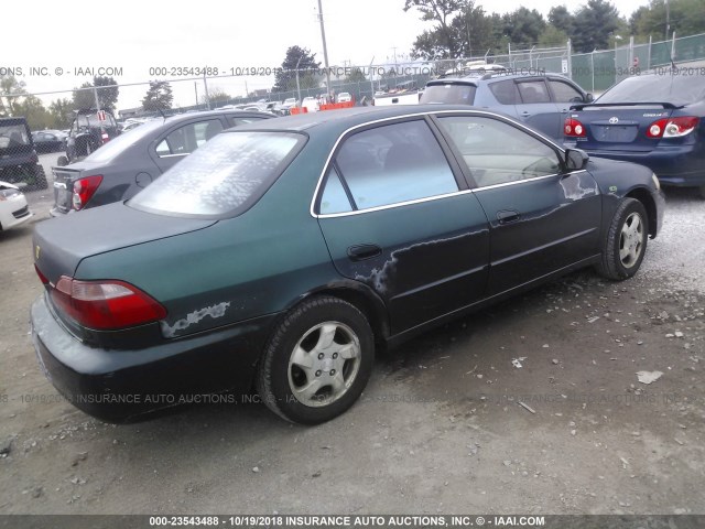 1HGCG6677XA025399 - 1999 HONDA ACCORD EX GREEN photo 4