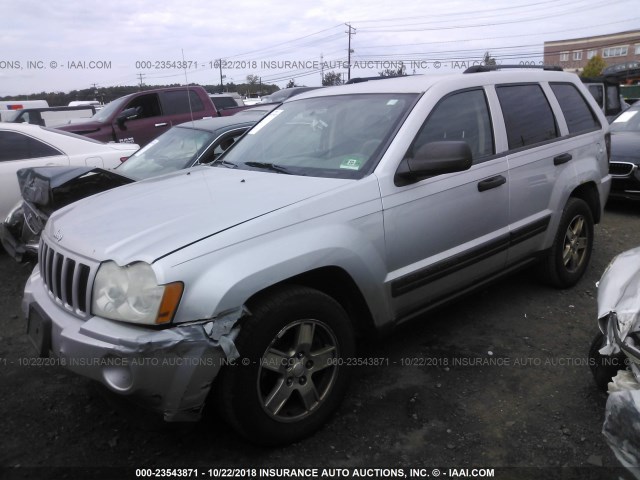 1J4GR48K25C620091 - 2005 JEEP GRAND CHEROKEE LAREDO/COLUMBIA/FREEDOM 银色 照片 2