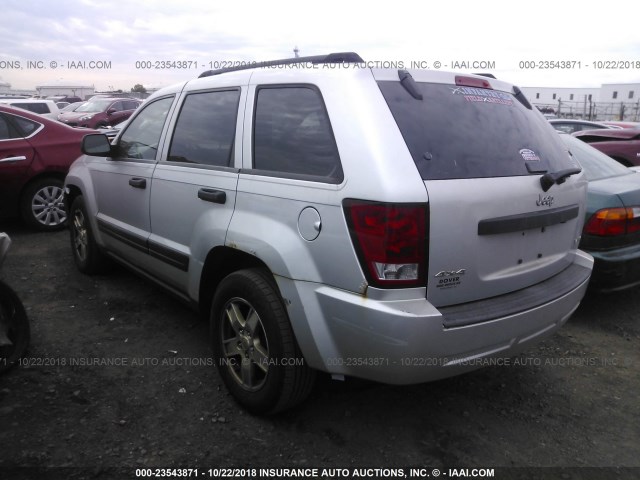 1J4GR48K25C620091 - 2005 JEEP GRAND CHEROKEE LAREDO/COLUMBIA/FREEDOM 银色 照片 3