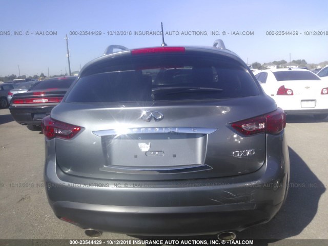 JN8CS1MU9HM143709 - 2017 INFINITI QX70 GRAY photo 6