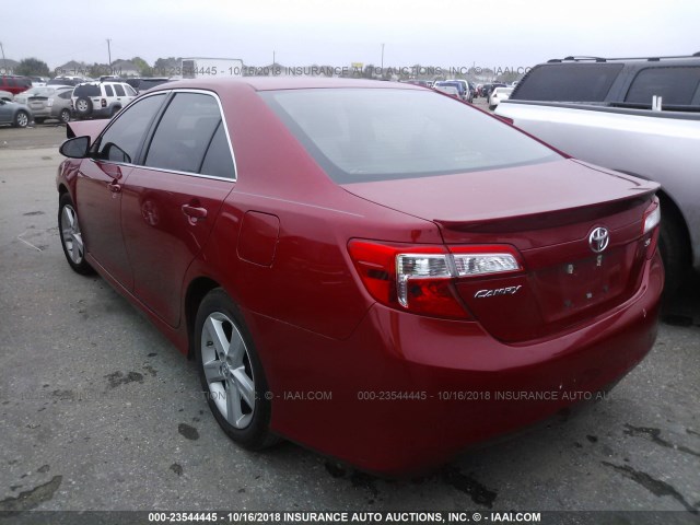 4T1BF1FK0CU637209 - 2012 TOYOTA CAMRY SE/LE/XLE წითელი ფოტო 3