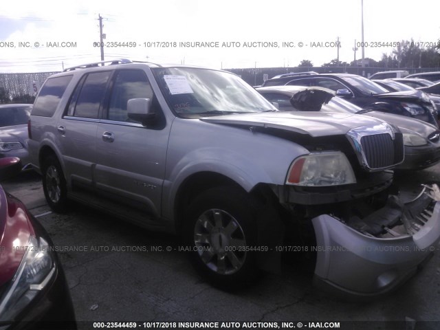 5LMFU27R24LJ01391 - 2004 LINCOLN NAVIGATOR SILVER photo 1