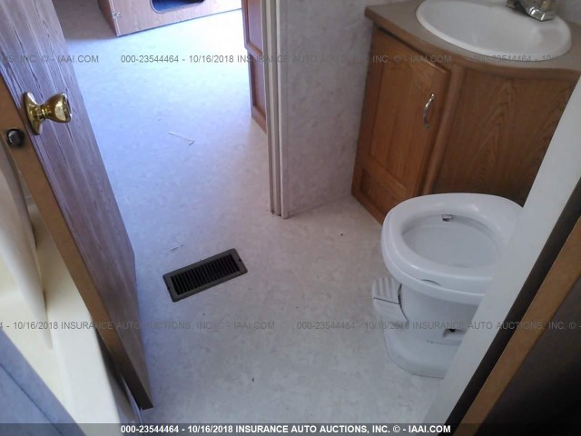 4YD726526Y8075087 - 2000 KEYSTONE MONTANA WHITE photo 10