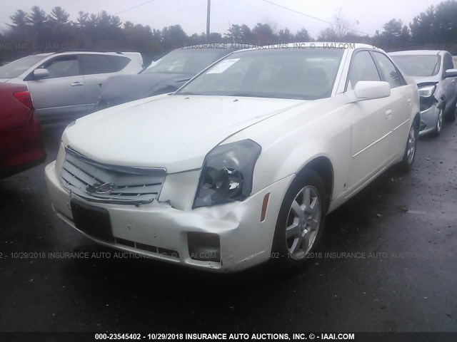 1G6DP577070193129 - 2007 CADILLAC CTS HI FEATURE V6 WHITE photo 2