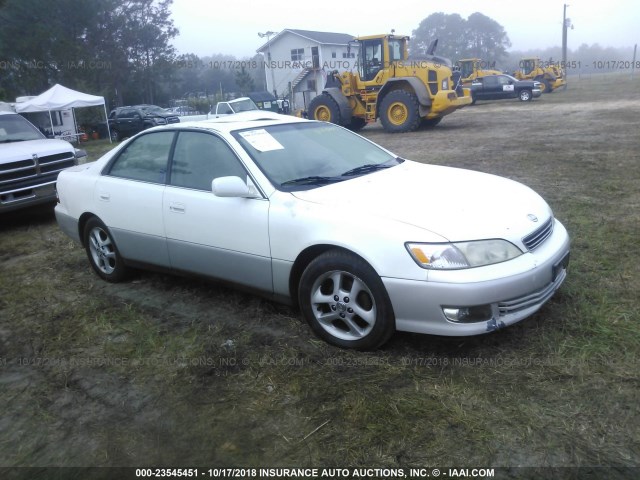 JT8BF28G710309730 - 2001 LEXUS ES 300 WHITE photo 1