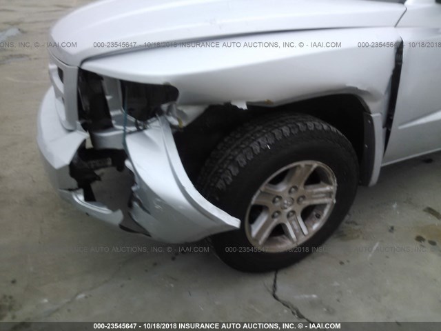 1D7HW38K49S736973 - 2009 DODGE DAKOTA SXT SILVER photo 6