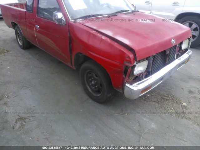 1N6SD16S5SC350427 - 1995 NISSAN TRUCK KING CAB XE RED photo 6