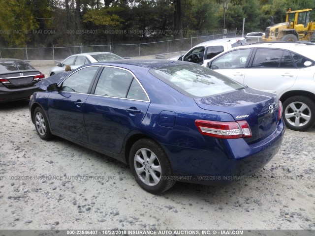 4T1BF3EK3BU764922 - 2011 TOYOTA CAMRY SE/LE/XLE 蓝色 照片 3
