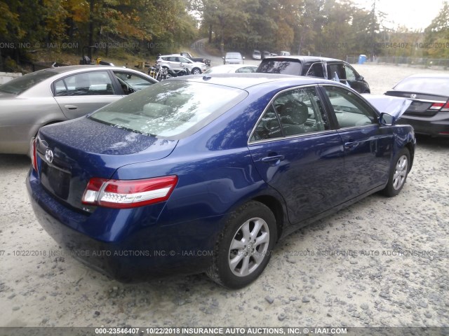 4T1BF3EK3BU764922 - 2011 TOYOTA CAMRY SE/LE/XLE 蓝色 照片 4