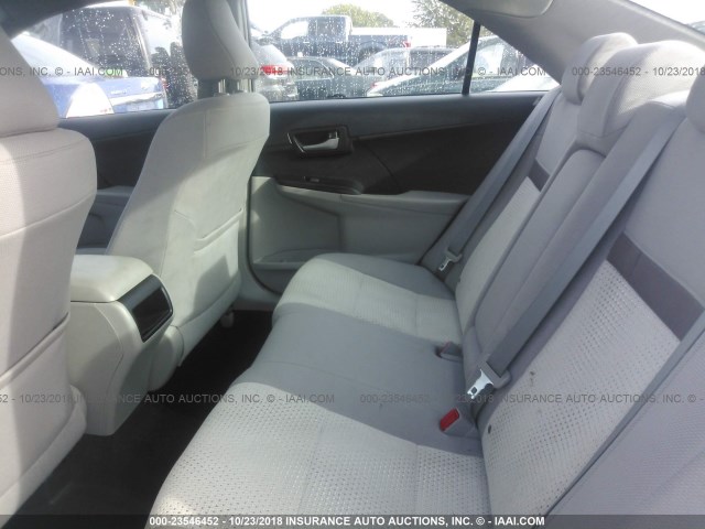 4T1BF1FK4EU358333 - 2014 TOYOTA CAMRY L/SE/LE/XLE 银色 照片 8