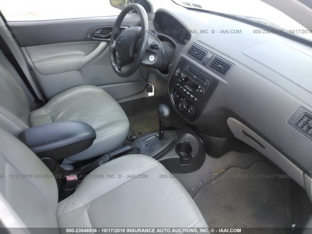 1FAFP34N37W196350 - 2007 FORD FOCUS ZX4/S/SE/SES 银色 照片 5