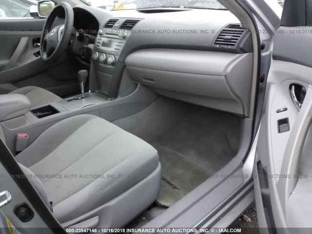 4T1BE46K97U036469 - 2007 TOYOTA CAMRY NEW GENERAT CE/LE/XLE/SE SILVER photo 5