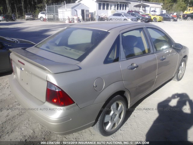 1FAFP34N17W311656 - 2007 FORD FOCUS ZX4/S/SE/SES 金色 照片 4