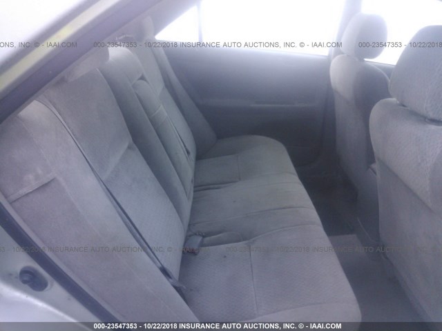 JTDBE32K020077206 - 2002 TOYOTA CAMRY LE/XLE/SE WHITE photo 8