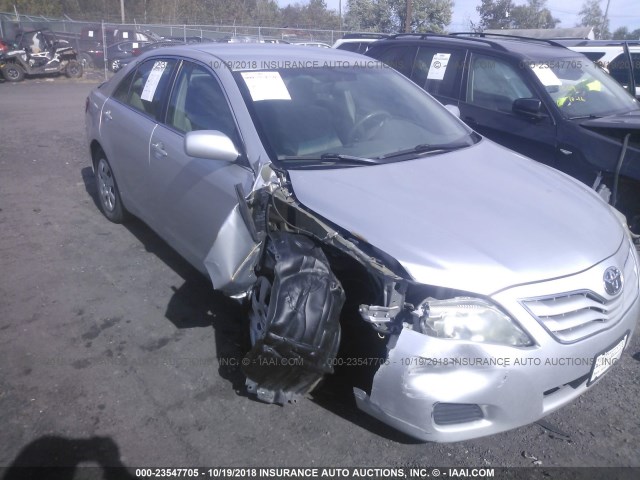 4T1BF3EK4BU185616 - 2011 TOYOTA CAMRY SE/LE/XLE ვერცხლისფერი ფოტო 1