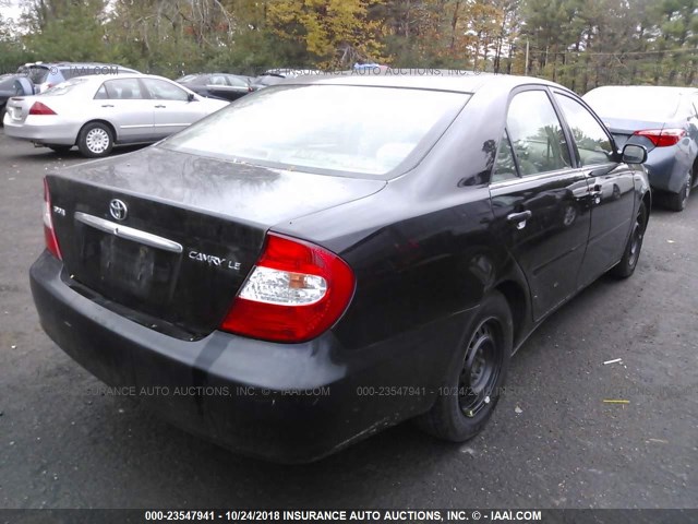 4T1BE32K43U218445 - 2003 TOYOTA CAMRY LE/XLE/SE BLACK photo 4