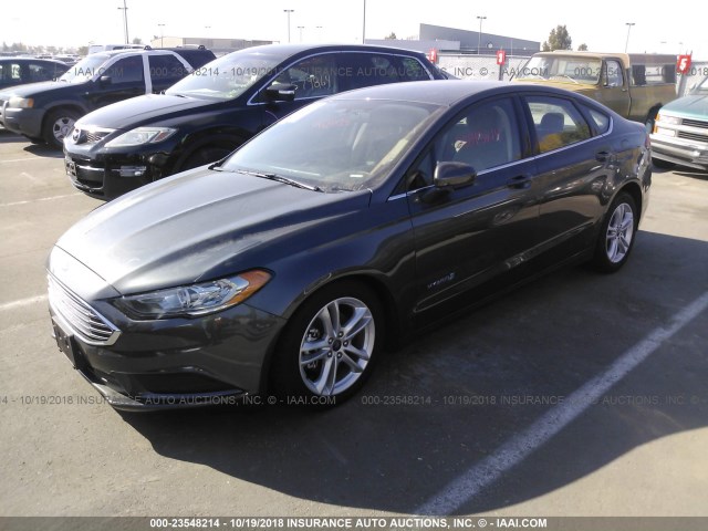 3FA6P0LUXJR219284 - 2018 FORD FUSION SE HYBRID GRAY photo 2