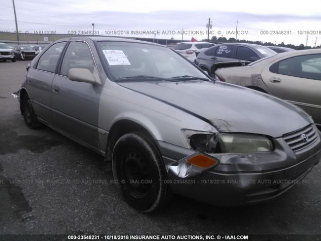 4T1BG22K5XU395080 - 1999 TOYOTA CAMRY CE/LE/XLE თაფლისფერი ფოტო 1