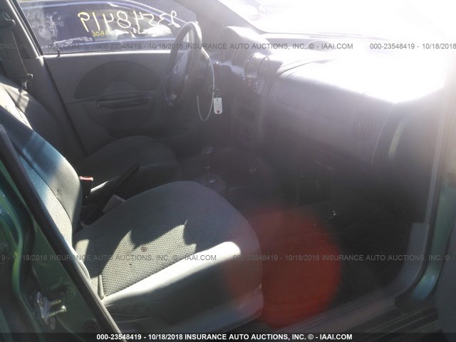 KL1TJ62674B096788 - 2004 CHEVROLET AVEO LS GREEN photo 5