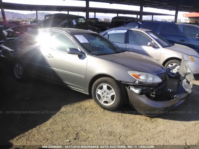 4T1BE32K02U629954 - 2002 TOYOTA CAMRY LE/XLE/SE GRAY photo 1