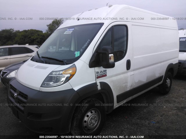 3C6TRVCG3HE506490 - 2017 RAM PROMASTER 2500 2500 HIGH WHITE photo 2