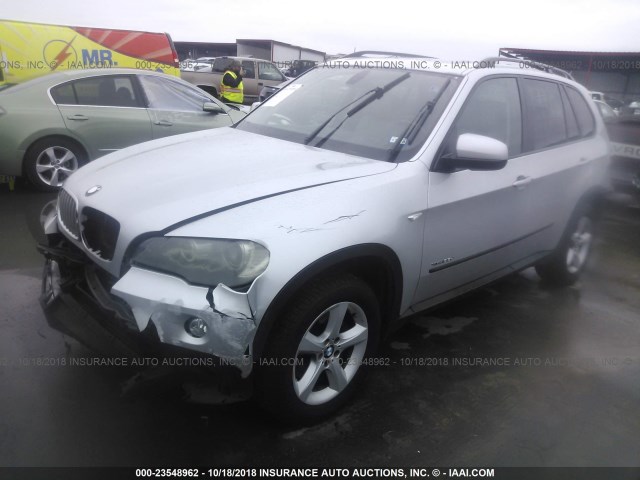 5UXFF03539LJ96204 - 2009 BMW X5 XDRIVE35D SILVER photo 2