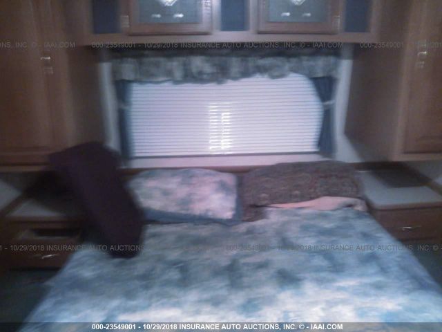 4YDT31523Y1015227 - 2000 KEYSTONE SPRINTER თეთრი ფოტო 5