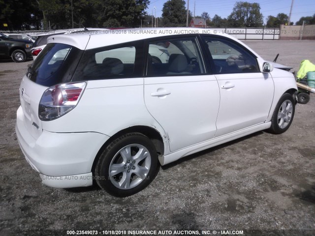 2T1KR32E56C576545 - 2006 TOYOTA COROLLA MATRIX XR WHITE photo 4