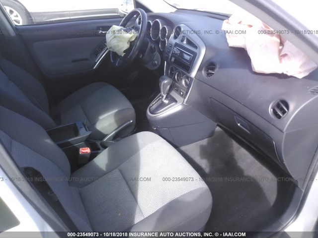 2T1KR32E56C576545 - 2006 TOYOTA COROLLA MATRIX XR WHITE photo 5