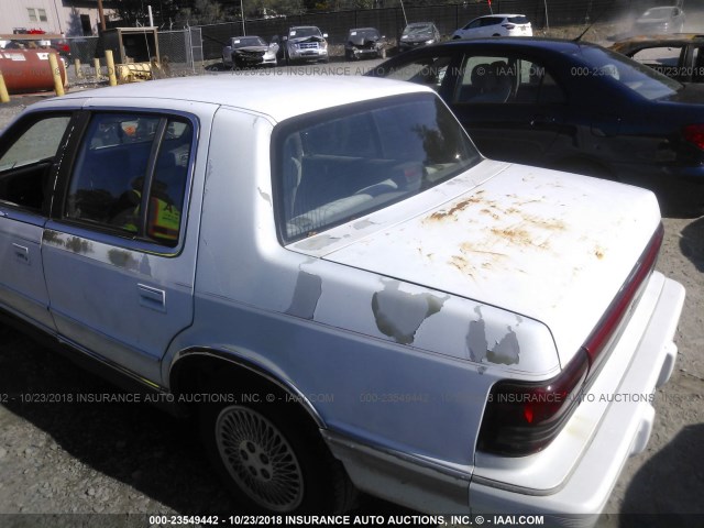 1C3AA3632RF311710 - 1994 CHRYSLER LEBARON LE A-BODY WHITE photo 6