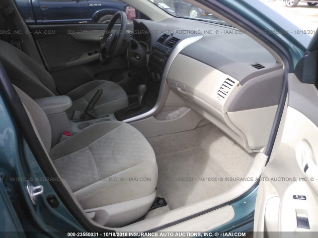 JTDBL40EX99021384 - 2009 TOYOTA COROLLA LE/XLE GREEN photo 5