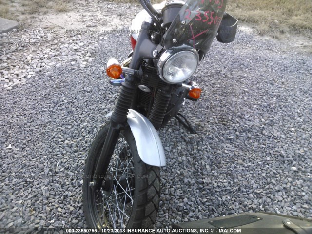 SMT925RN6ET654392 - 2014 TRIUMPH MOTORCYCLE SCRAMBLER SILVER photo 5