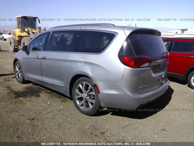 2C4RC1GG9JR247709 - 2018 CHRYSLER PACIFICA LIMITED SILVER photo 3