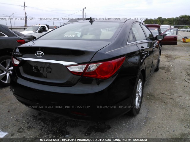 5NPEB4AC0BH066909 - 2011 HYUNDAI SONATA GLS BLACK photo 4