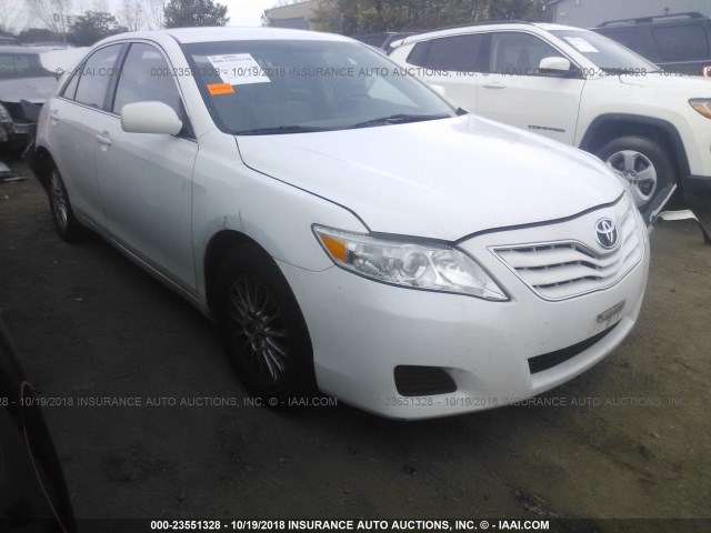 4T4BF3EK7BR174390 - 2011 TOYOTA CAMRY SE/LE/XLE WHITE photo 1