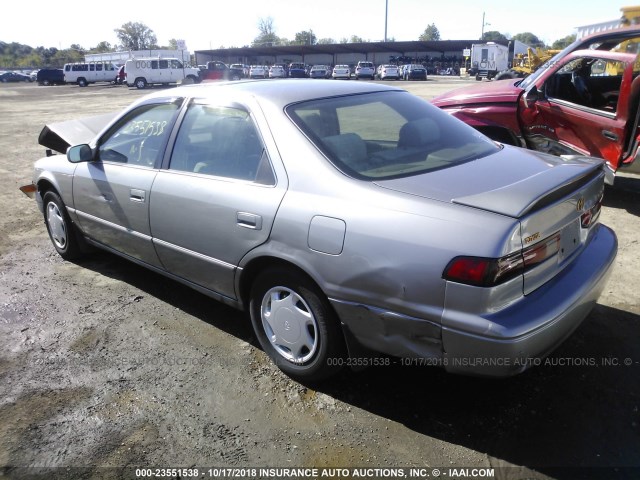 4T1BG22K8XU460584 - 1999 TOYOTA CAMRY CE/LE/XLE 金色 照片 3