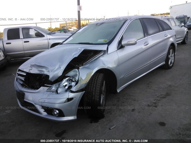 4JGCB6FE3AA103966 - 2010 MERCEDES-BENZ R 350 4MATIC SILVER photo 2