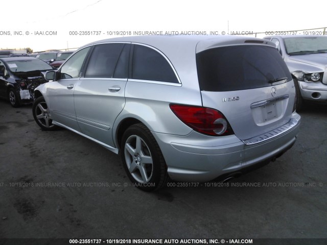 4JGCB6FE3AA103966 - 2010 MERCEDES-BENZ R 350 4MATIC SILVER photo 3