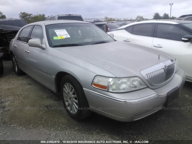 1LNHM83W94Y662264 - 2004 LINCOLN TOWN CAR ULTIMATE SILVER photo 1