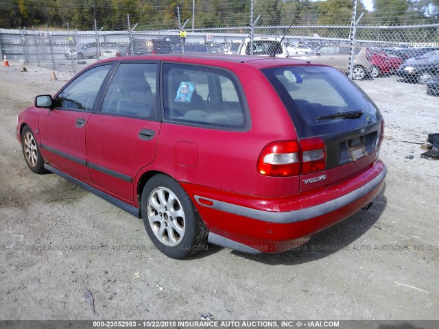 YV1VW2553YF472782 - 2000 VOLVO V40 RED photo 3