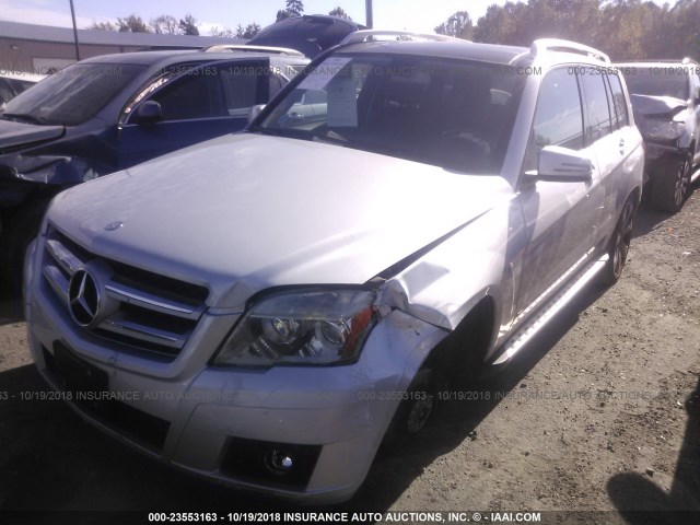 WDCGG8HB7AF274559 - 2010 MERCEDES-BENZ GLK 350 4MATIC SILVER photo 2