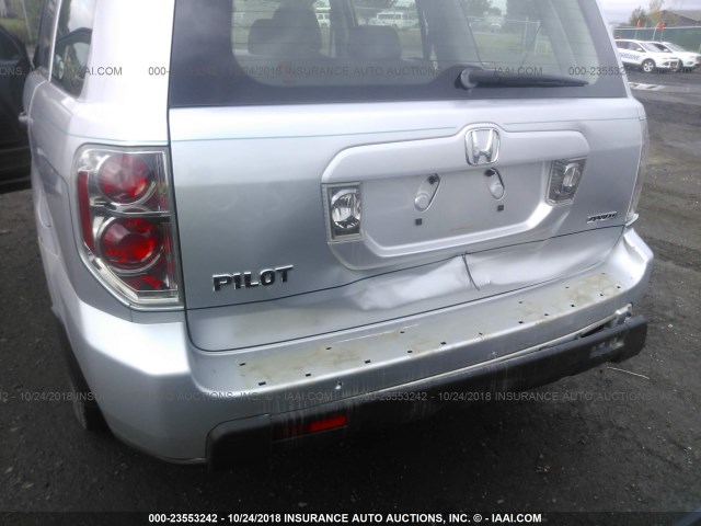 2HKYF18116H559072 - 2006 HONDA PILOT LX SILVER photo 6