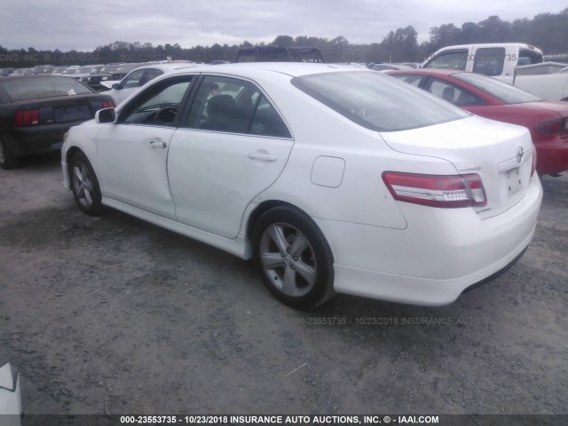 4T1BF3EK0AU507702 - 2010 TOYOTA CAMRY SE/LE/XLE თეთრი ფოტო 3