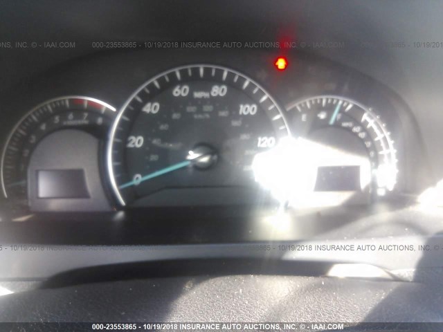 4T1BF1FKXEU844824 - 2014 TOYOTA CAMRY L/SE/LE/XLE Gümüş foto 7