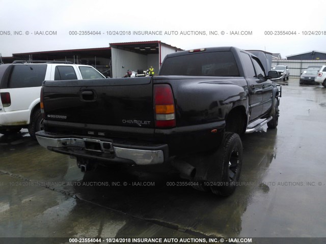 1GCJC33152F134262 - 2002 CHEVROLET SILVERADO C3500 BLACK photo 4