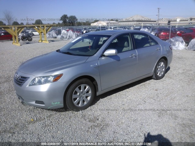 JTNBB46K273030222 - 2007 TOYOTA CAMRY NEW GENERAT HYBRID SILVER photo 2