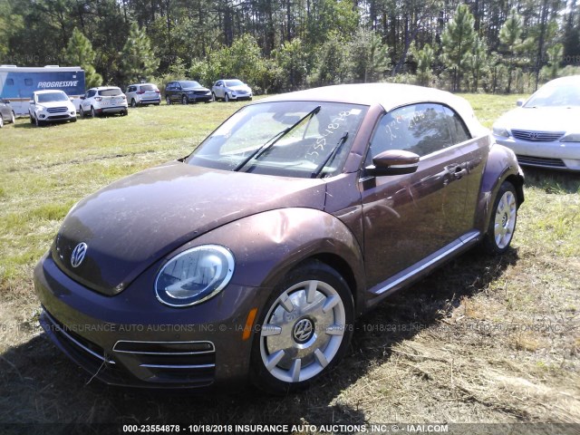 3VW517AT5HM823906 - 2017 VOLKSWAGEN BEETLE S/SE/CLASSIC/PINK/SEL Dark Brown photo 2