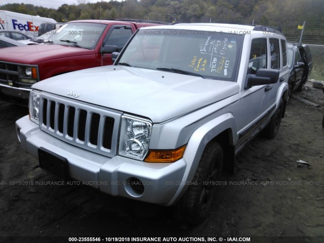 1J8HG48K16C342780 - 2006 JEEP COMMANDER SILVER photo 2