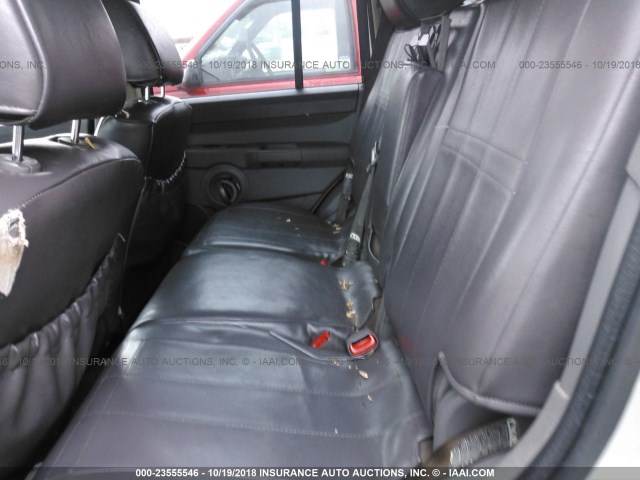 1J8HG48K16C342780 - 2006 JEEP COMMANDER SILVER photo 8